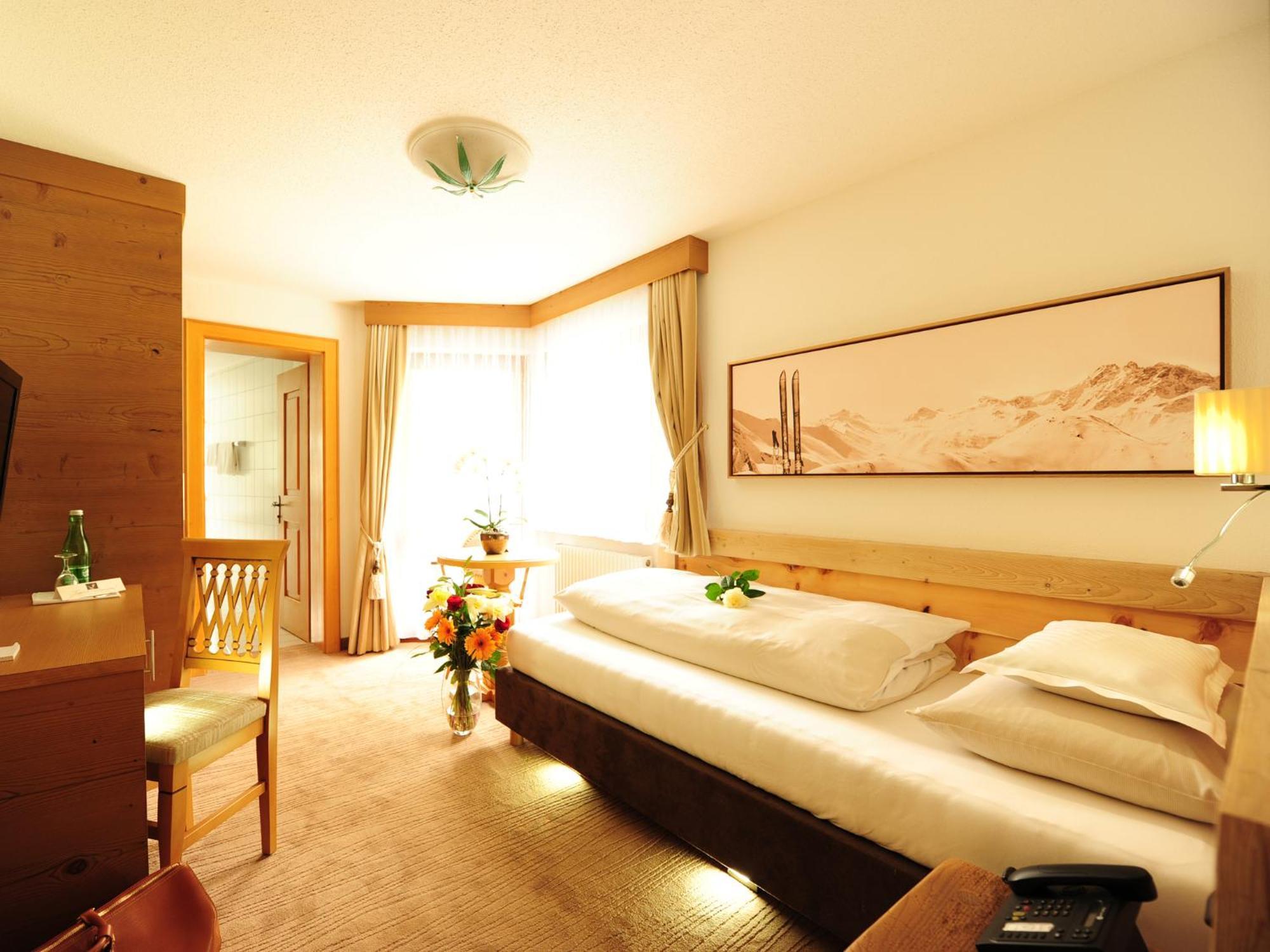 Salnerhof Superior Lifestyle Resort Ischgl Room photo