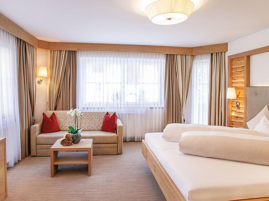 Salnerhof Superior Lifestyle Resort Ischgl Room photo